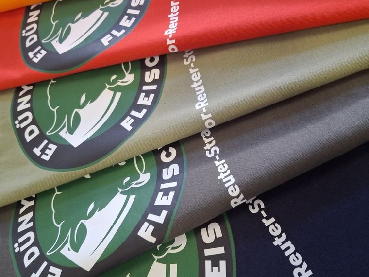 Et Dünyasi Fleischwelt &ndash; Shirtstapel in Hausfarben